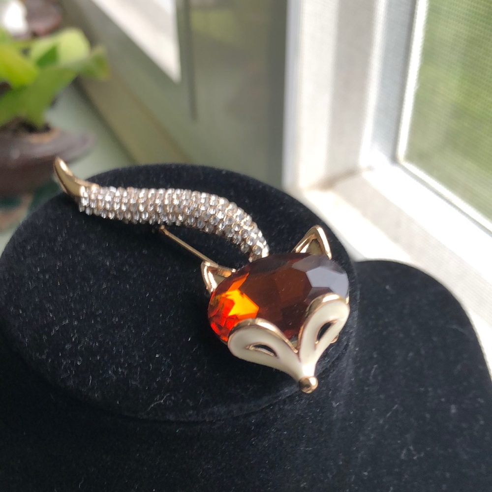 - Foxiest Brooch